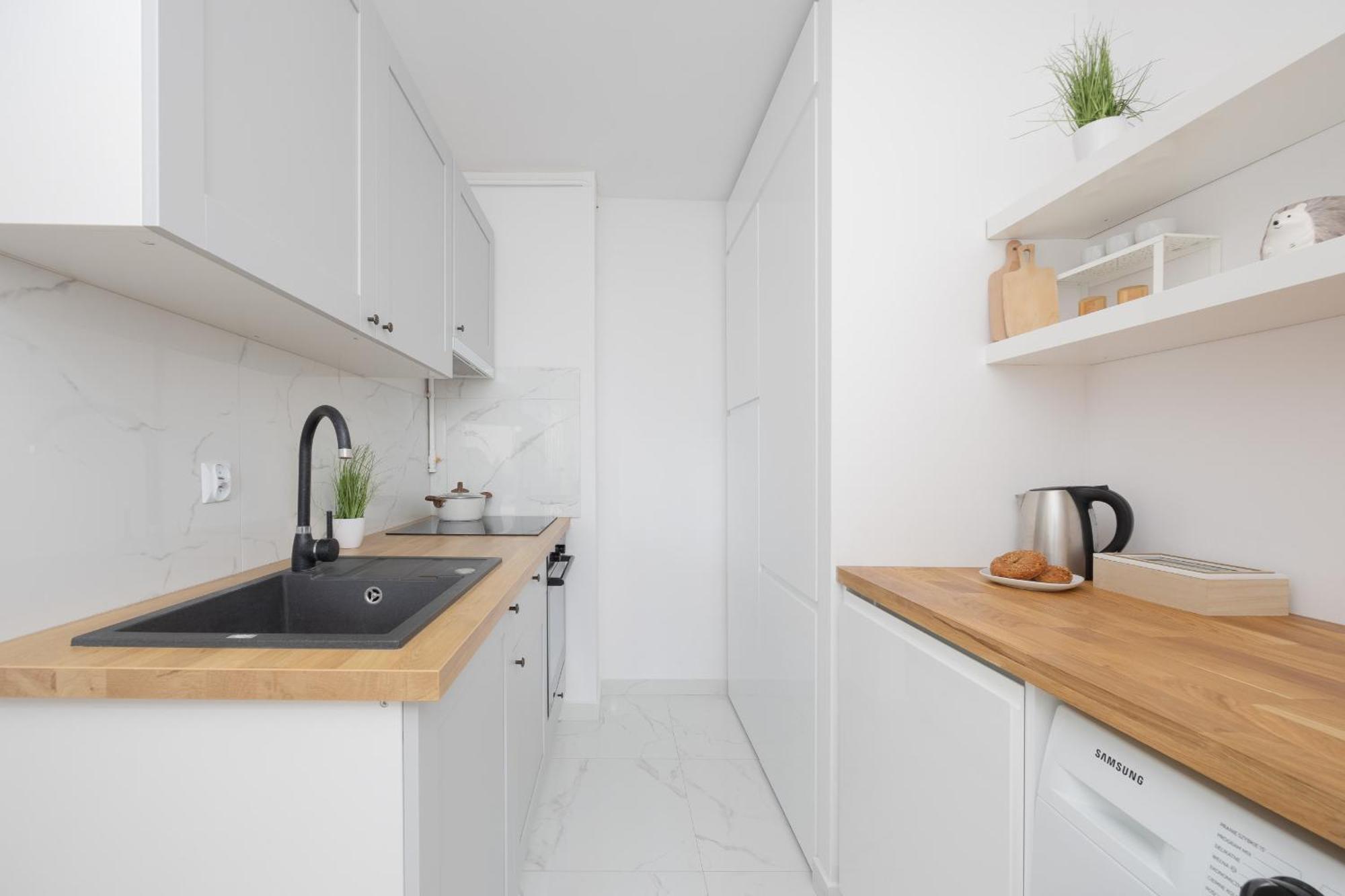 Targowek With Panoramic View In By Renters * Warszawa