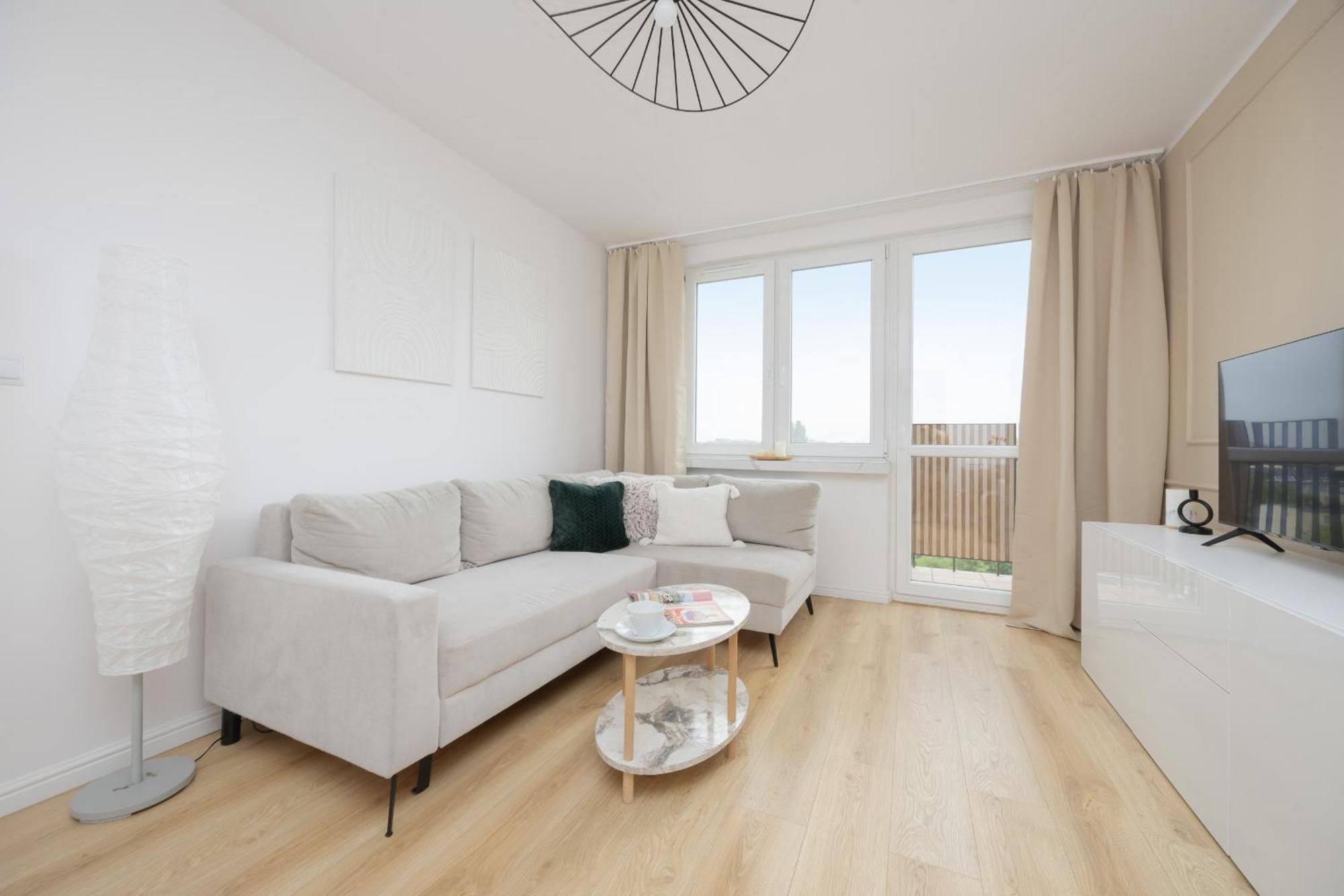 Targowek With Panoramic View In By Renters Apartament *