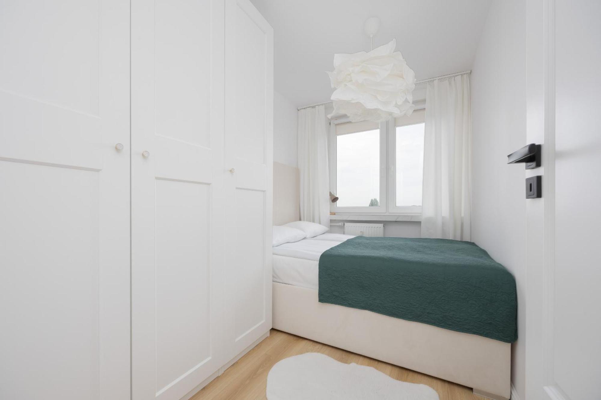 Targowek With Panoramic View In By Renters Apartament Warszawa