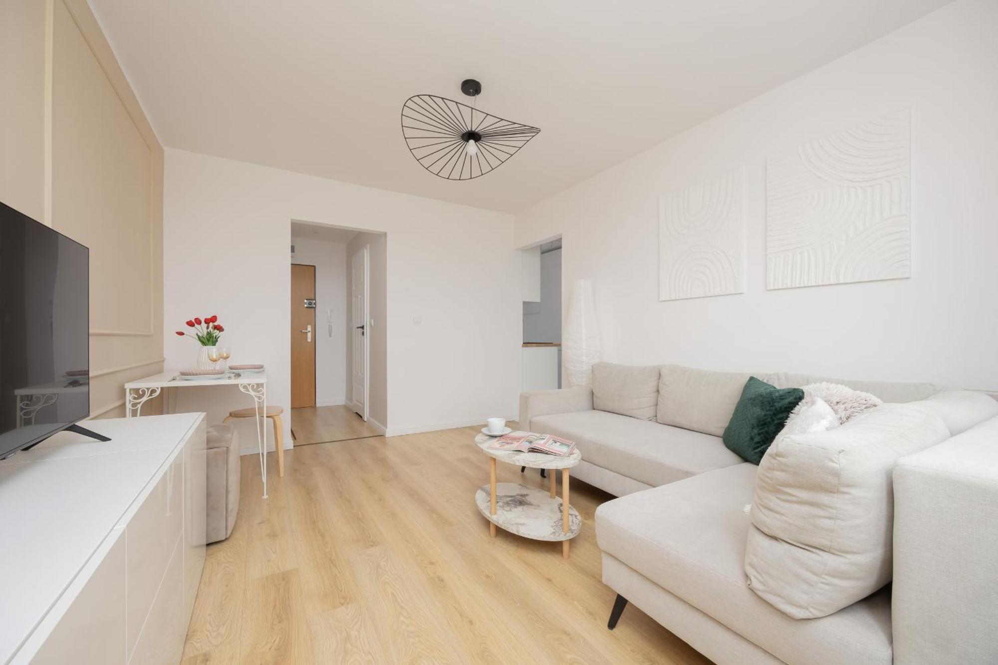 Targowek With Panoramic View In By Renters * Warszawa