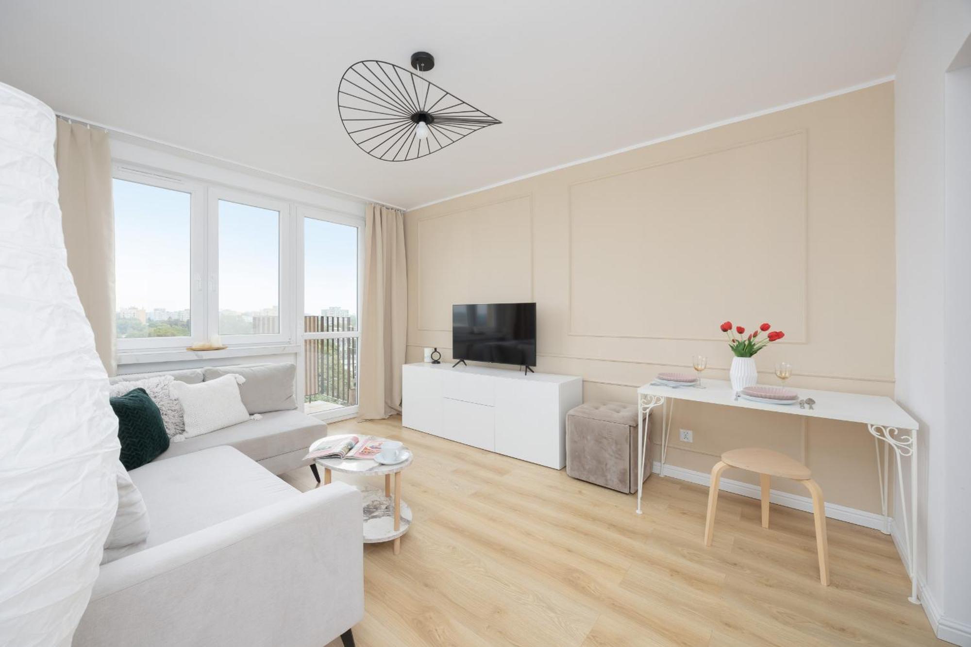 Targowek With Panoramic View In By Renters * Warszawa